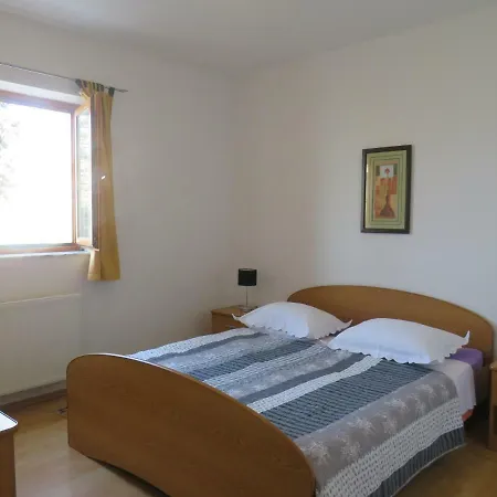 Prova Apartment Tisno