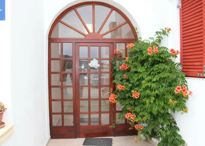 Prova Apartment Tisno